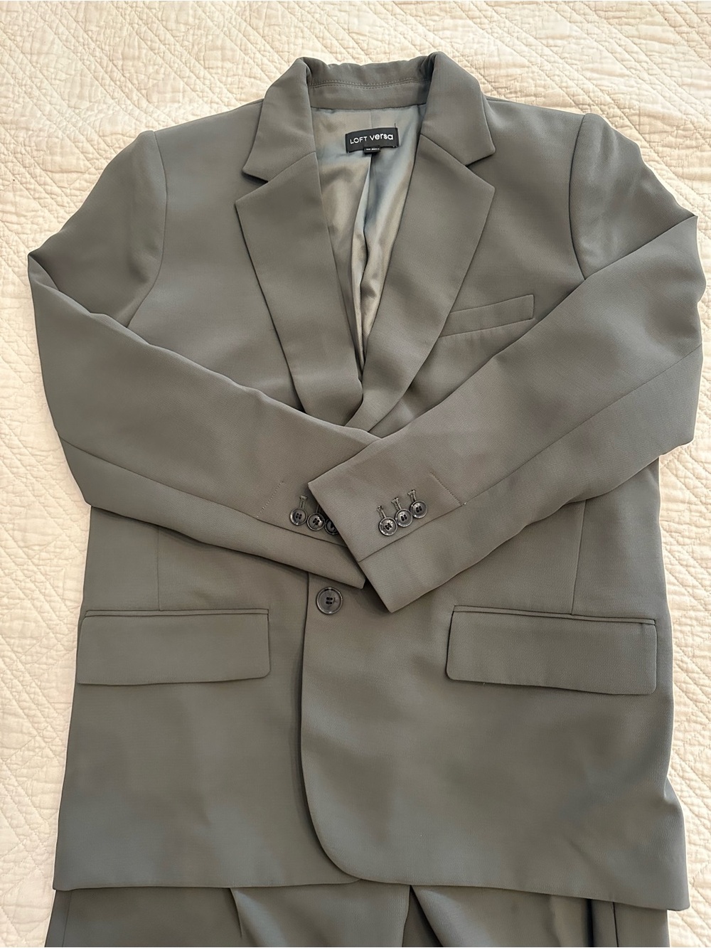 ANN TAYLOR Loft Versa Fluid Crepe Olive Green Pant Suit -NWOT - Picture 3 of 3